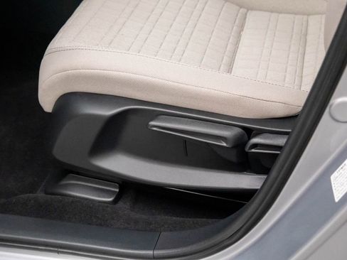 Certified 2026 Honda HR-V LX image 16