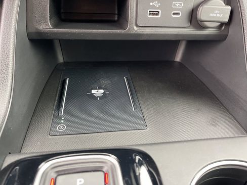 Used 2025 Honda Pilot Elite image 16