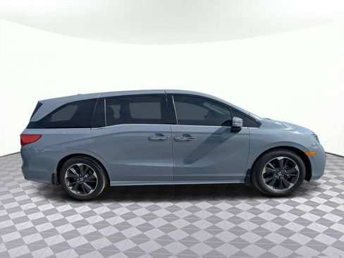 Used 2024 Honda Odyssey Elite image 2