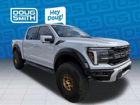 Used 2025 Ford F150 Raptor AWD/4WD image 4