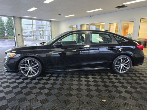 Used 2022 Honda Civic Touring image 7