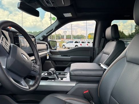 New 2025 Ford F150 Lariat w/ Equipment Group 502A High image 28