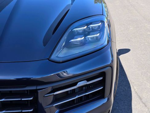 New 2026 Porsche Cayenne AWD/4WD image 13
