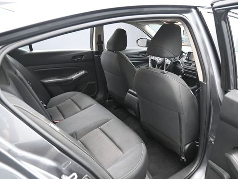 Used 2024 Nissan Altima 2.5 S image 27