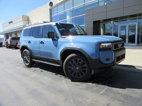 Used 2025 Toyota Land Cruiser w/ Premium Package image 14