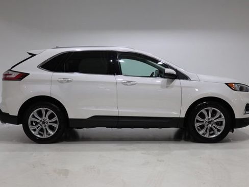 Used 2022 Ford Edge Titanium w/ Cargo Accessory Package AWD/4WD image 9