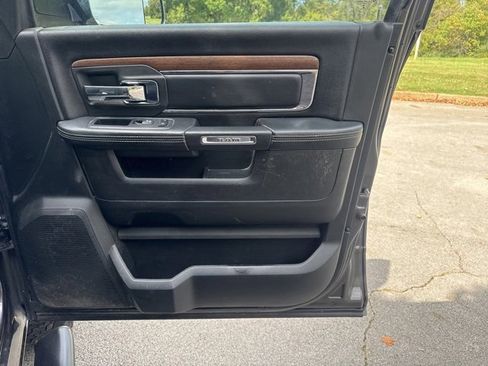 Used 2017 RAM 3500 Laramie image 9