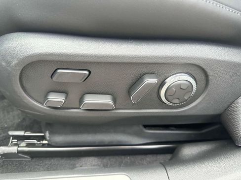 New 2025 Genesis GV60 Advanced AWD/4WD image 16