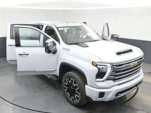 New 2026 Chevrolet Silverado 2500 High Country w/ High Country Premium Package AWD/4WD image 54