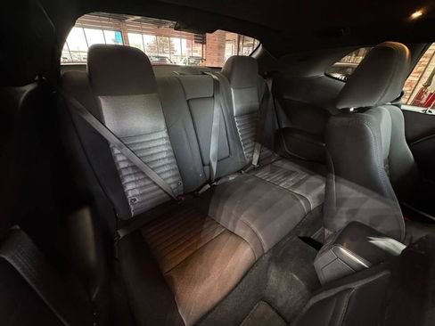 Used 2014 Dodge Challenger R/T RWD image 11
