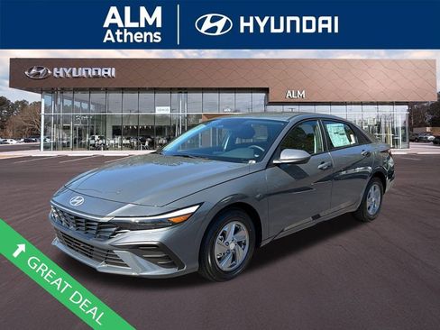 New 2026 Hyundai Elantra SE FWD image 1