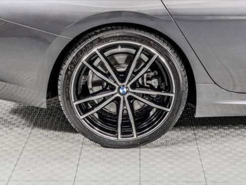 Used 2021 BMW 330i Sedan w/ M Sport Package RWD image 34