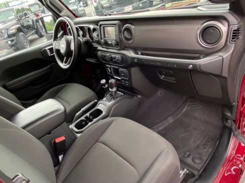 Used 2021 Jeep Wrangler Unlimited Sport AWD/4WD image 22