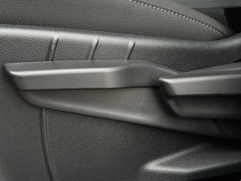 New 2026 Chevrolet Equinox LT image 22