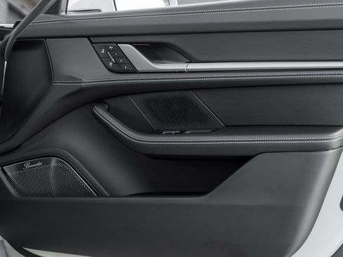 New 2026 Porsche Taycan Turbo image 37