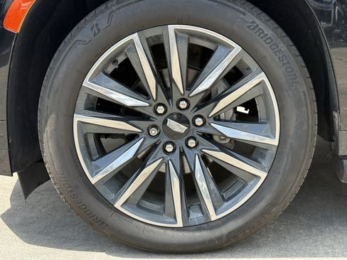 Used 2021 Cadillac Escalade ESV Sport Platinum RWD image 11