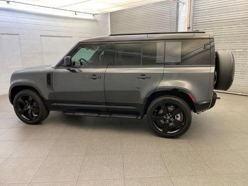Used 2025 Land Rover Defender 110 X-Dynamic SE AWD/4WD image 8
