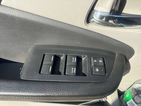 Used 2020 Honda Pilot Elite image 12