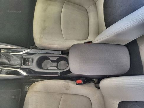 Used 2022 Toyota Corolla LE FWD image 21
