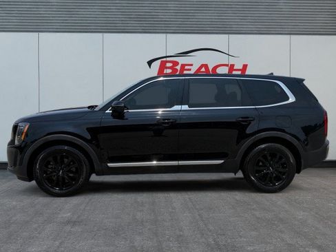 Used 2020 Kia Telluride LX AWD/4WD image 5