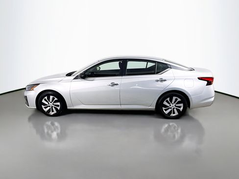 Used 2024 Nissan Altima 2.5 S image 6