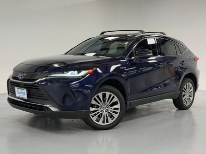 Used 2021 Toyota Venza XLE w/ Softex Package