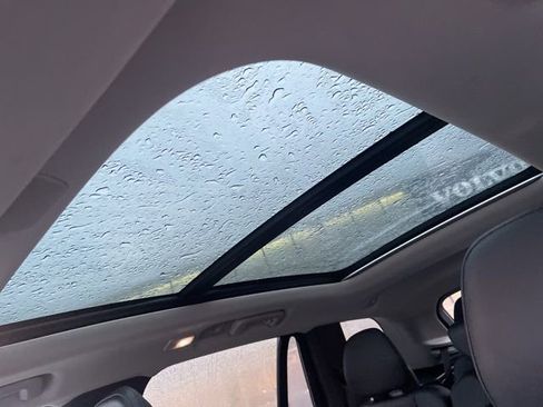 Certified 2024 Volvo XC90 B5 Core image 15