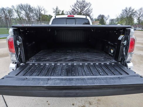 Used 2021 Toyota Tacoma TRD Sport w/ TRD Premium Sport Package image 28