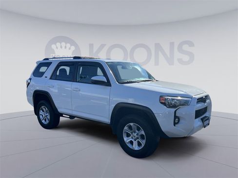 Used 2023 Toyota 4Runner SR5 image 18