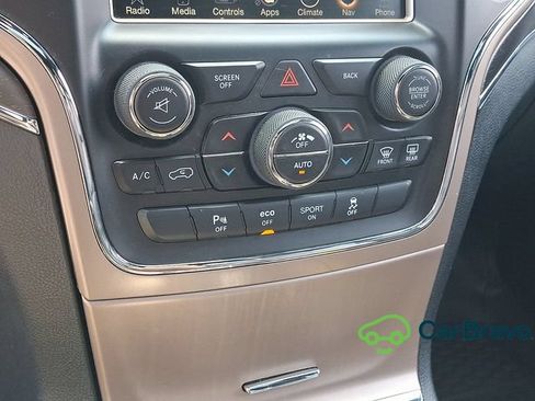 Used 2016 Jeep Grand Cherokee Limited AWD/4WD image 16