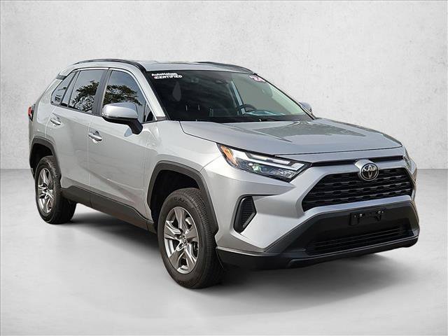 Used 2024 Toyota RAV4 XLE FWD image 3