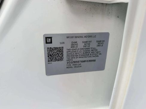 Used 2021 Chevrolet Malibu LS FWD image 39