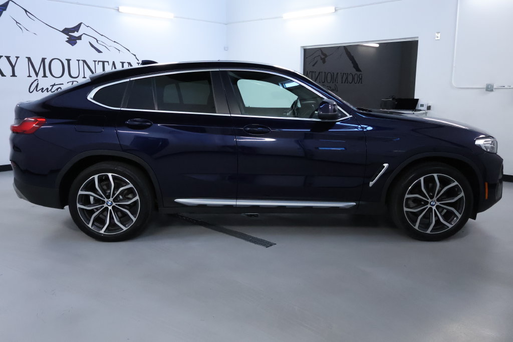 Used 2022 BMW X4 xDrive30i AWD/4WD image 9