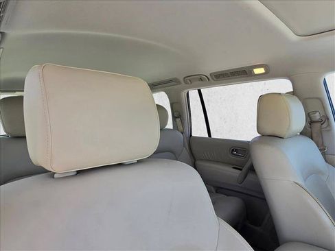 Used 2017 INFINITI QX80 2WD w/ Driver Assistance Package image 13