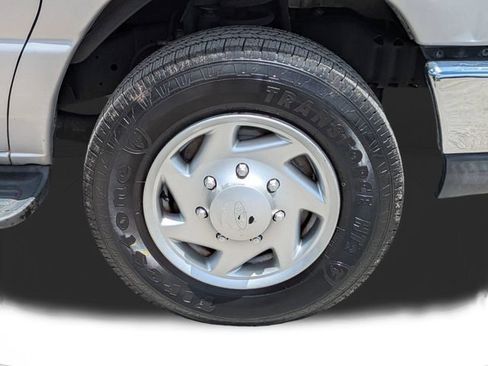 Used 2014 Ford E-350 and Econoline 350 XLT RWD image 11