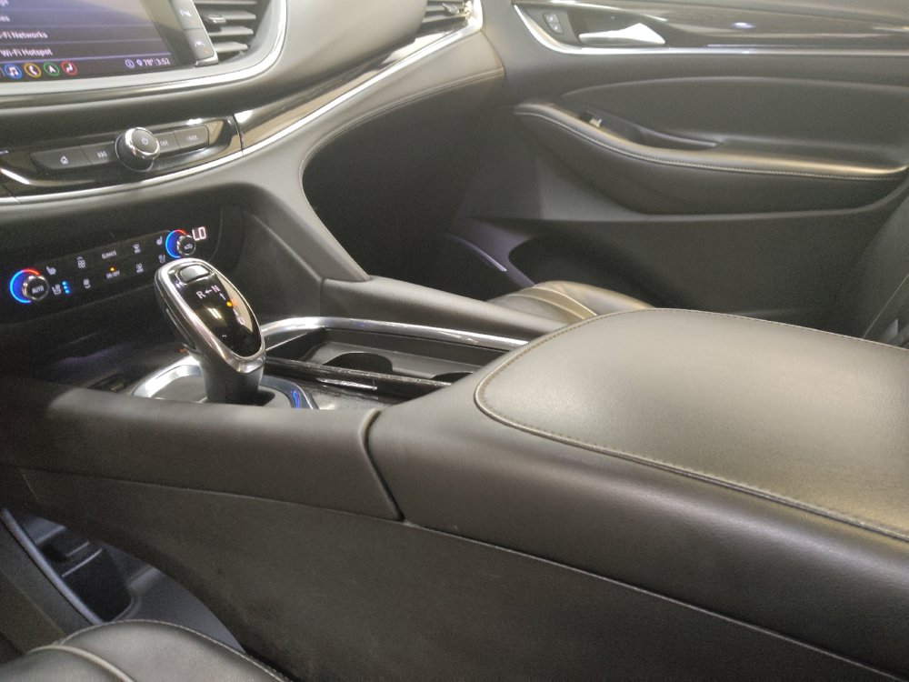 Used 2020 Buick Enclave Avenir w/ Avenir Technology Package FWD image 26