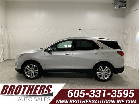 Used 2020 Chevrolet Equinox Premier AWD/4WD image 1