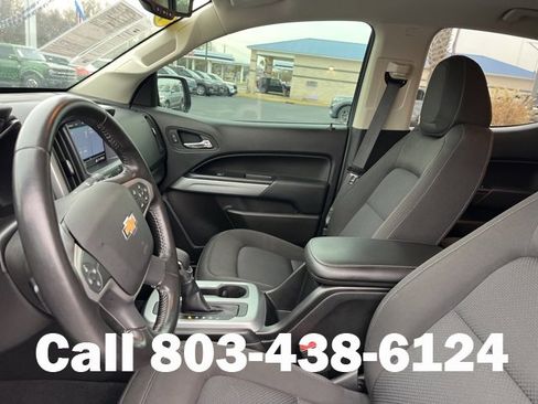 Used 2022 Chevrolet Colorado LT w/ LT Convenience Package image 8