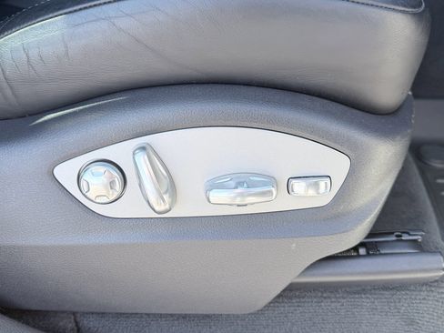 Used 2015 Porsche Cayenne S image 26