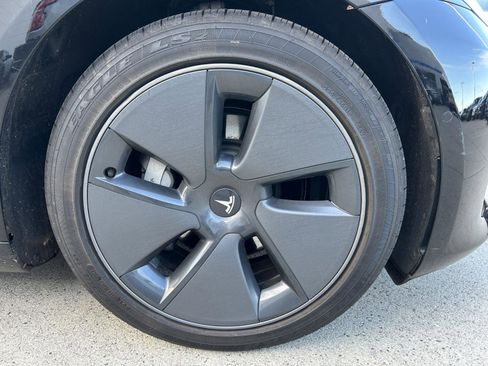 Used 2021 Tesla Model 3 Long Range image 23