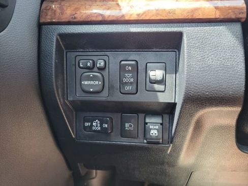 Used 2021 Toyota Tundra 1794 Edition AWD/4WD image 33