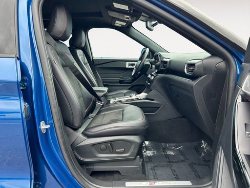 Used 2023 Ford Explorer ST-Line image 10