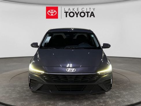 Used 2024 Hyundai Elantra SEL FWD image 14