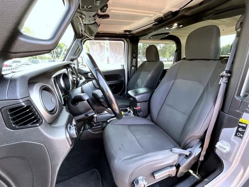 Certified 2020 Jeep Wrangler Sport image 11