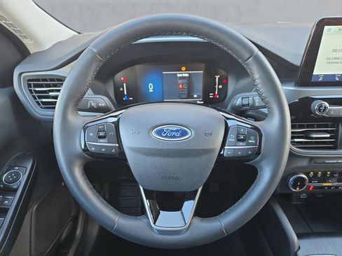 Certified 2023 Ford Escape Active AWD/4WD image 13