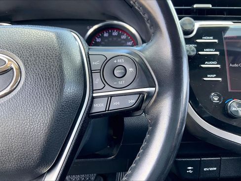 Used 2019 Toyota Camry XSE FWD image 24