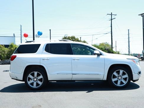 Used 2017 GMC Acadia Denali w/ Technology Package AWD/4WD image 4