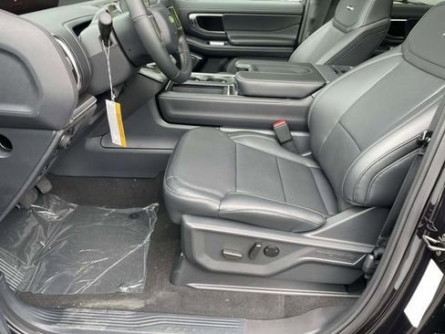New 2026 Ford Expedition Platinum AWD/4WD image 6