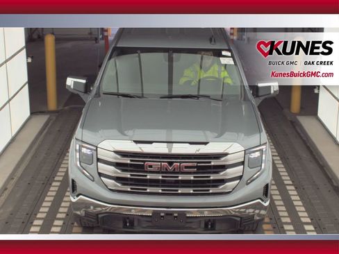 New 2026 GMC Sierra 1500 SLE w/ Preferred Package image 3