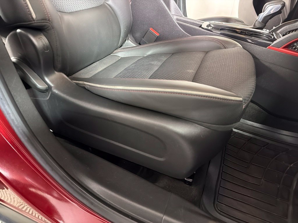 Used 2022 Chevrolet TrailBlazer RS w/ Technology Package FWD image 24